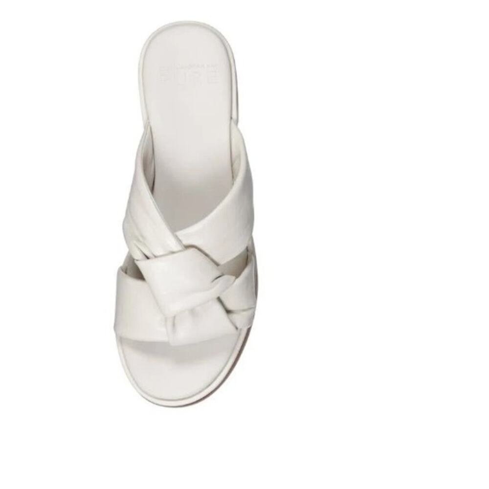NEW PURE Donna Karan Women's Adalee Platform White leather Sandal sz 8